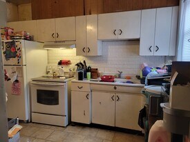 429 Chestnut St in Reading, PA - Building Photo