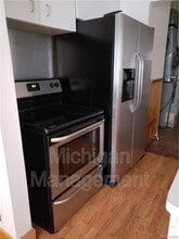 27066 Brettonwoods St in Madison Heights, MI - Building Photo - Building Photo