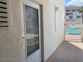 555 Fillmore Ave in Cape Canaveral, FL - Building Photo