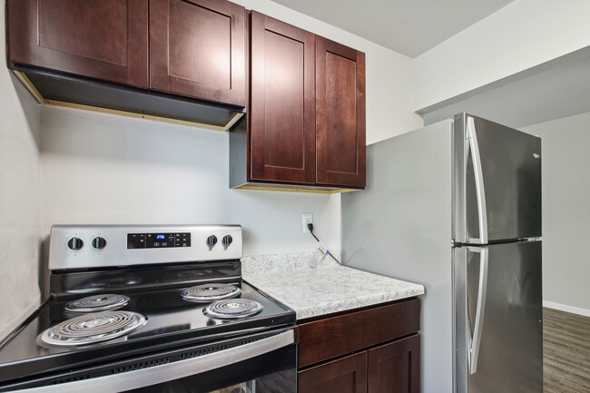 Hawaiian Apartments in Washington, DC - Building Photo - Building Photo