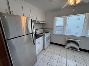 61 Arch St in Naugatuck, CT - Building Photo - Building Photo