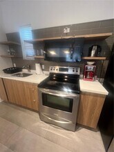 920 SW 9th St in Miami, FL - Building Photo - Building Photo