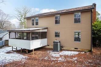 7101 Summerland Dr in Raleigh, NC - Building Photo - Building Photo