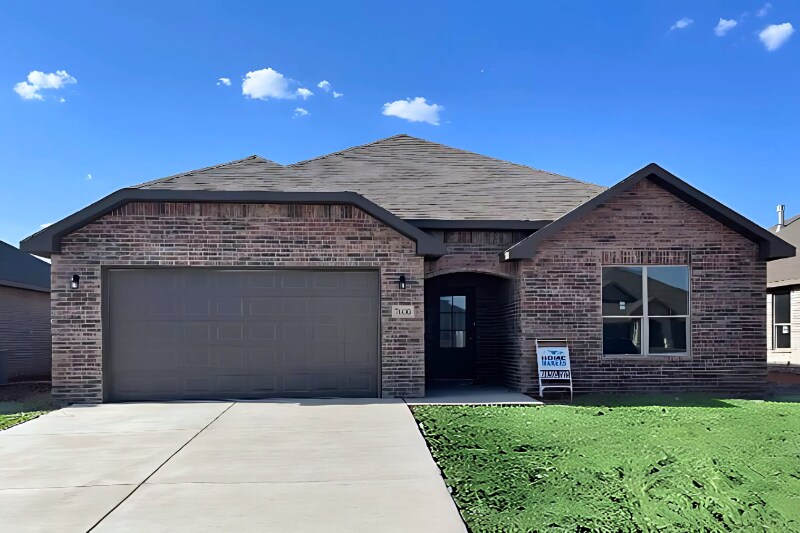 7606 60th St in Lubbock, TX - Building Photo
