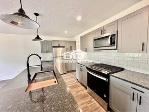 2105 Willis Ave in Perry, IA - Building Photo - Building Photo