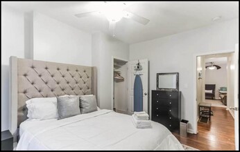 5527 Pulaski Ave in Philadelphia, PA - Building Photo - Building Photo