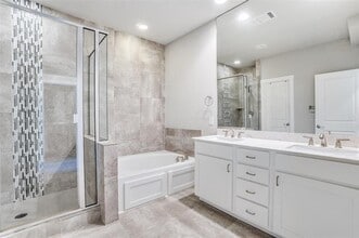 1321 Palm Canyon Dr in Dallas, TX - Building Photo - Building Photo