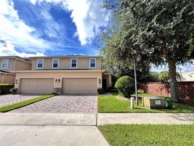 2000 Traders Cove in Kissimmee, FL - Building Photo