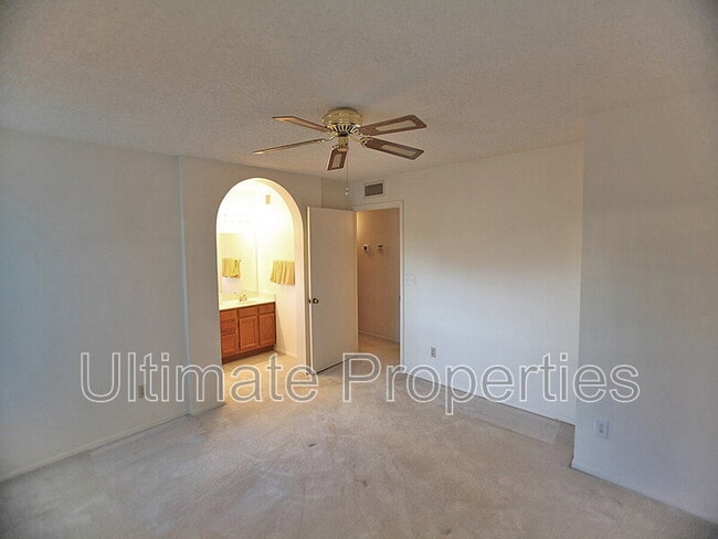 10345 N 62nd Ave in Glendale, AZ - Building Photo - Building Photo