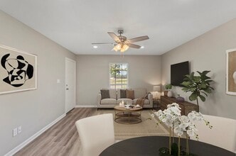 107 Center Cir, Unit 107 in Sulphur, LA - Building Photo - Building Photo