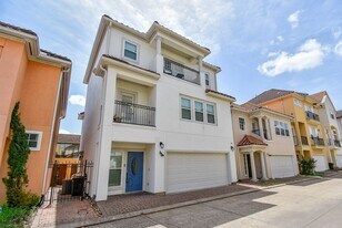 5931 Turtle Beach Ln in Houston, TX - Building Photo