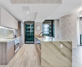 801 S Miami Ave, Unit 1805 in Miami, FL - Building Photo - Building Photo