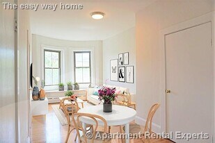 110 Willow St, Unit #4 in Cambridge, MA - Building Photo