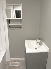 4172 Fenton Rd in Flint, MI - Building Photo - Building Photo