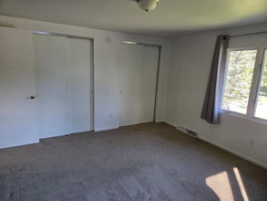 3582 Debra Ln in Bay City, MI - Building Photo - Building Photo