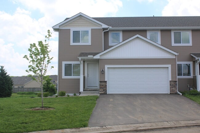 property at 5178 Foxfield Dr NW