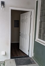 702 S Pine St in Anaheim, CA - Building Photo - Building Photo