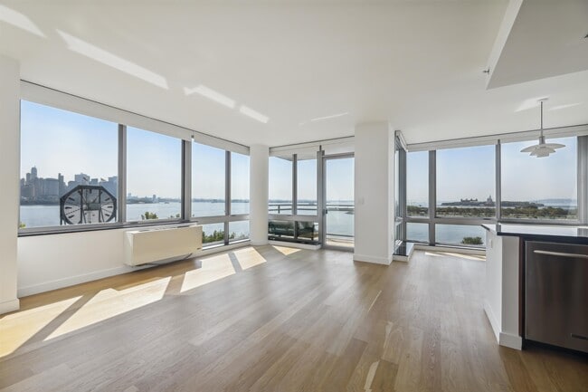 property at 25 Hudson St