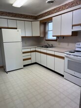 230 Washington St, Unit B in Findlay, OH - Building Photo - Building Photo