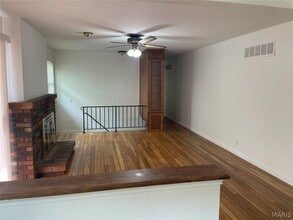 1226 Wissmann Dr in Ballwin, MO - Building Photo - Building Photo
