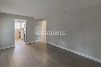 1324 Creel St in Birmingham, AL - Foto de edificio - Building Photo