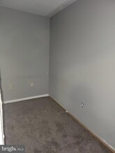 8030-8000 Ditman St in Philadelphia, PA - Foto de edificio - Building Photo