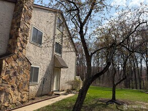 56 Thoreau Dr in Plainsboro, NJ - Building Photo - Building Photo