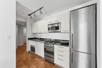 26 William St in New York, NY - Building Photo - Building Photo