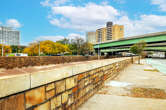 Queens Boulevard Towers in Rego Park, NY - Building Photo - Building Photo