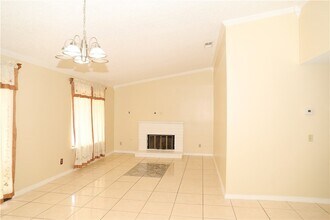 37138 Vía Cordova in Palmdale, CA - Building Photo - Building Photo