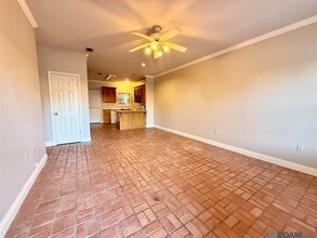 5130 Highland Rd in Baton Rouge, LA - Building Photo - Building Photo