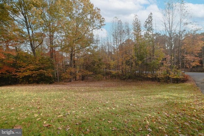 19825 Fall Ct in Great Mills, MD - Building Photo - Building Photo