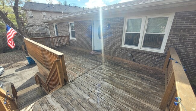 400 N Third Ave in La Grange, KY - Foto de edificio - Building Photo