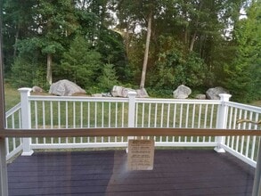 122 Barbara Ln in Hudson, NH - Building Photo - Building Photo