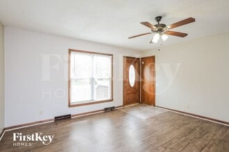 4148 S Carriage Ln in Independence, MO - Building Photo - Building Photo