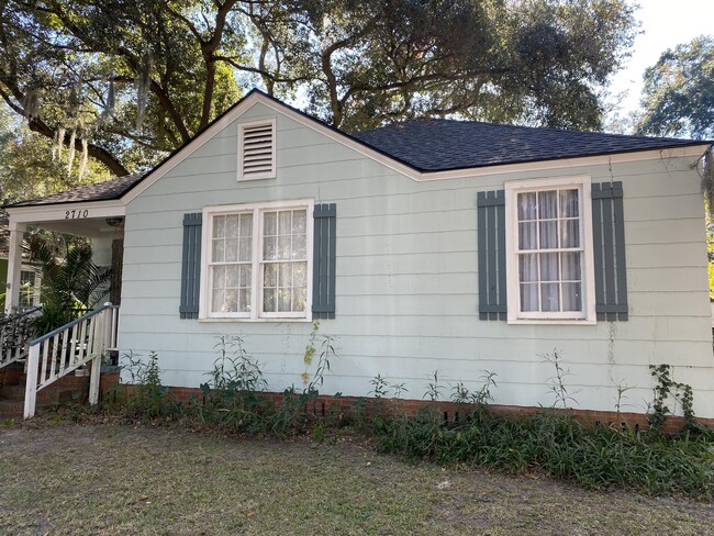 2710 Oaklawn St in Beaufort, SC - Building Photo - Building Photo