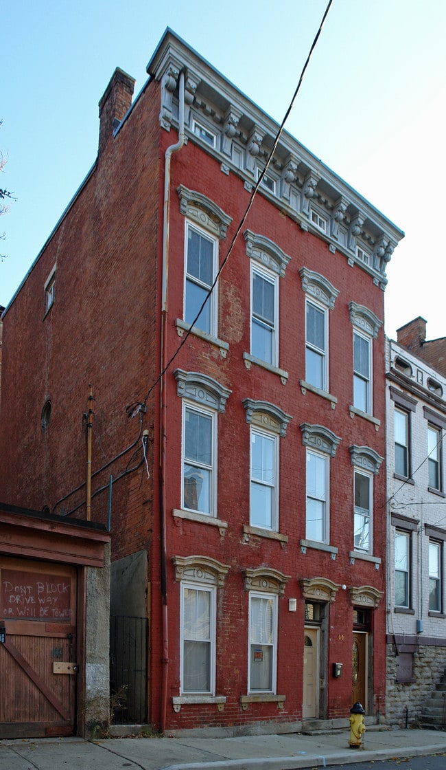 60 E Clifton Ave in Cincinnati, OH - Building Photo - Building Photo