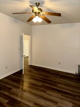 11 Leston St, Unit 2 in Boston, MA - Foto de edificio - Building Photo