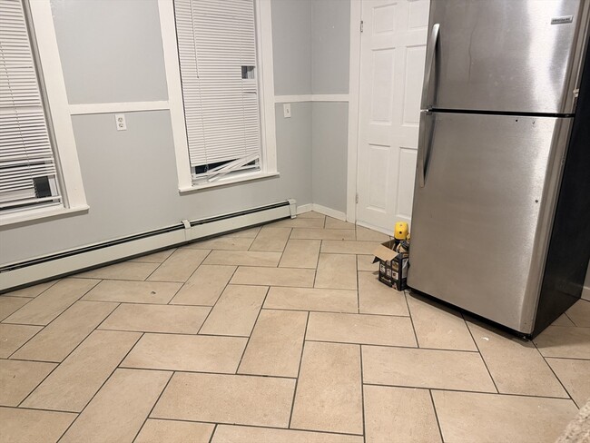 87 Hilldale Ave in Haverhill, MA - Building Photo - Building Photo