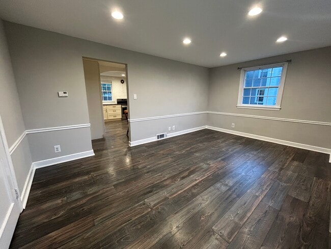 15 E Pothouse Rd in Phoenixville, PA - Building Photo - Building Photo