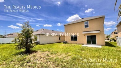 10126 Mangrove Well Rd in Ruskin, FL - Building Photo - Building Photo