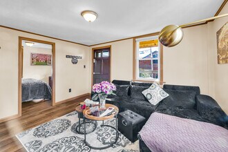 50 Norfolk St, Unit 1st floor in Torrington, CT - Building Photo - Building Photo