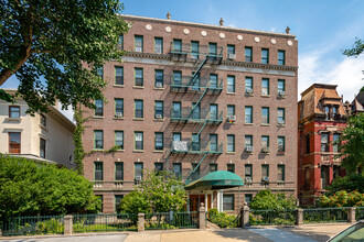 295 Washington Ave in Brooklyn, NY - Building Photo - Building Photo