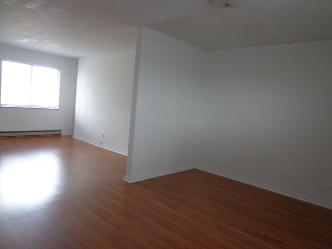 712 Cedar Dr in Fairborn, OH - Building Photo - Building Photo