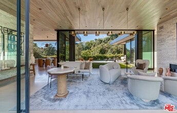 1335 Carla Ln in Beverly Hills, CA - Building Photo - Building Photo