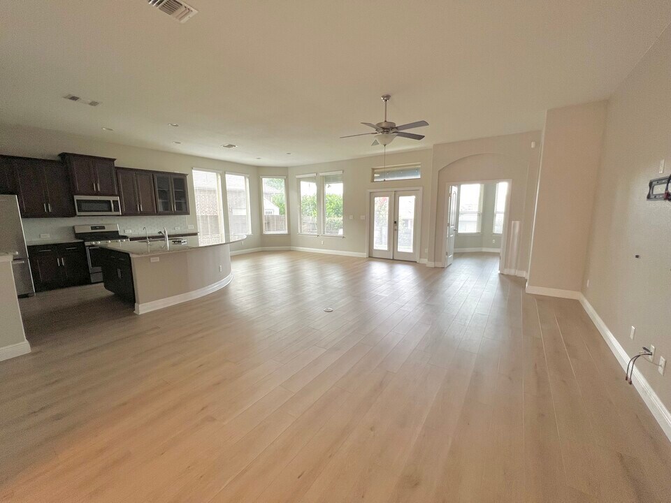 456 Betony Loop in Buda, TX - Building Photo
