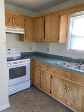 1928 Timberline Cir in Oak Grove, KY - Building Photo - Building Photo