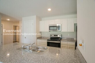12 Post Oak Ln in Palm Coast, FL - Building Photo - Building Photo