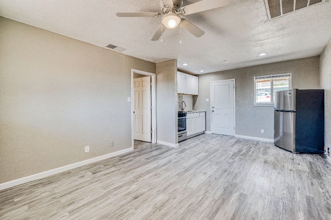 8709 Lawson St in El Paso, TX - Building Photo - Building Photo