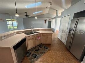4 Pin Oak Dr in Palm Coast, FL - Building Photo - Building Photo